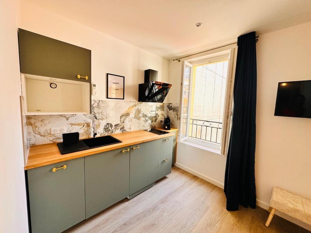 Appartement De Nana 8 - Hypercentre, Rue Meynadier, Palais & Plage, Clim, Wifi *